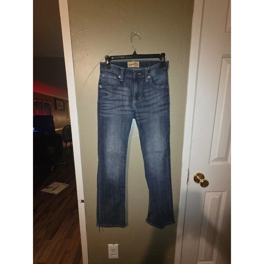 Wrangler 20x girls size 12 youth boot cut jeans